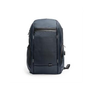 Mochila realizada en nylon. Bolsillo interior